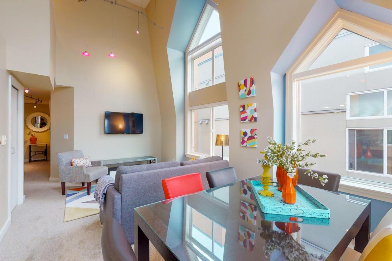 Belltown Court Sunset Suite Seattle Ngoại thất bức ảnh